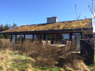 Nyere arkitekttegnet LAVENERGIHUS (LUKSUS med INTERNET og WELLNESS).Nr. Vorupr, syd for Klitmller